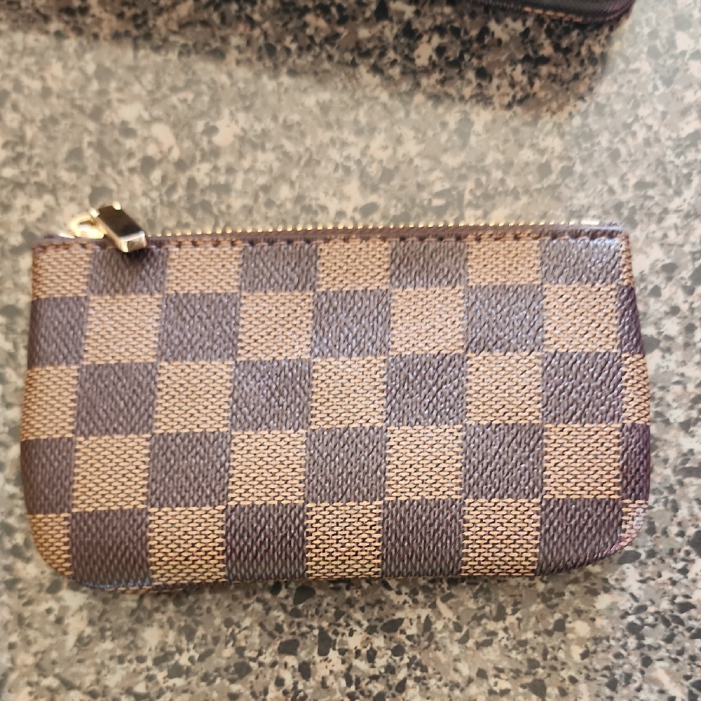 Checkered Brown Key & Card Holder
